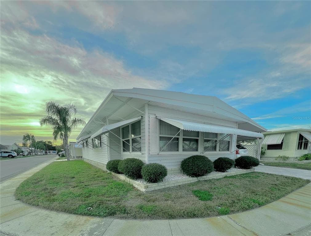 1100 BELCHER ROAD S UNIT 647 LARGO, FL 33771