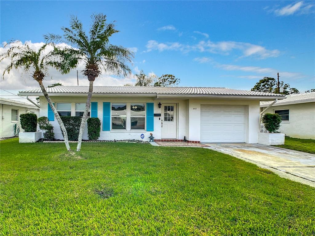 4022 MAINLANDS BOULEVARD N PINELLAS PARK, FL 33782