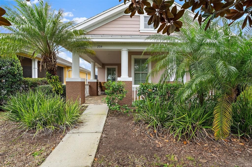 204 LATITUDE PLACE APOLLO BEACH, FL 33572
