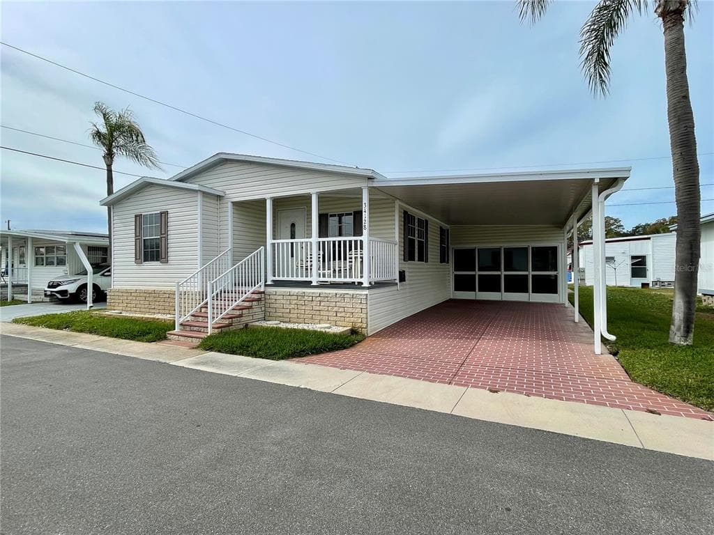 34128 OAK DRIVE N PINELLAS PARK, FL 33781