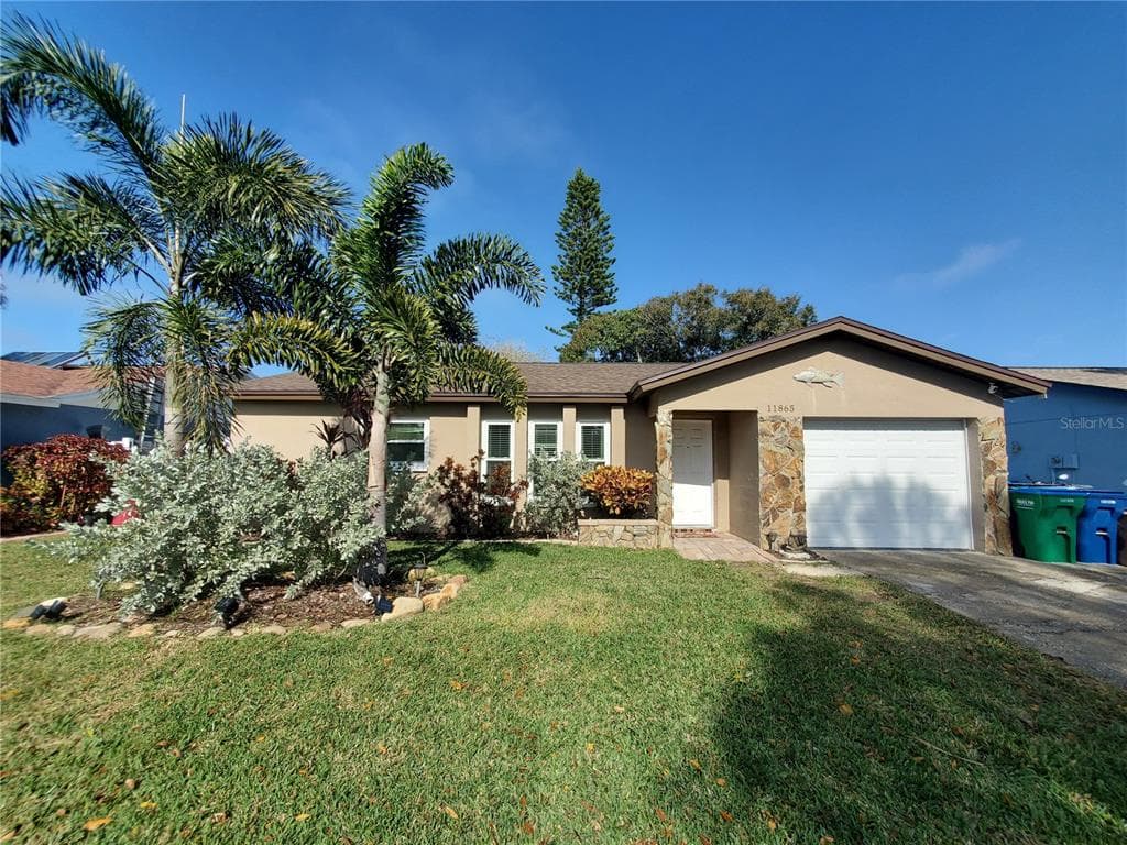 11865 109TH COURT SEMINOLE, FL 33778