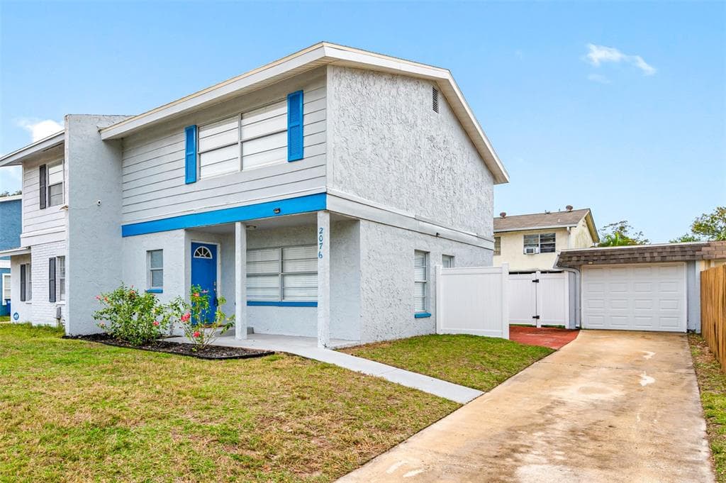 2076 SANTIAGO WAY N CLEARWATER, FL 33763