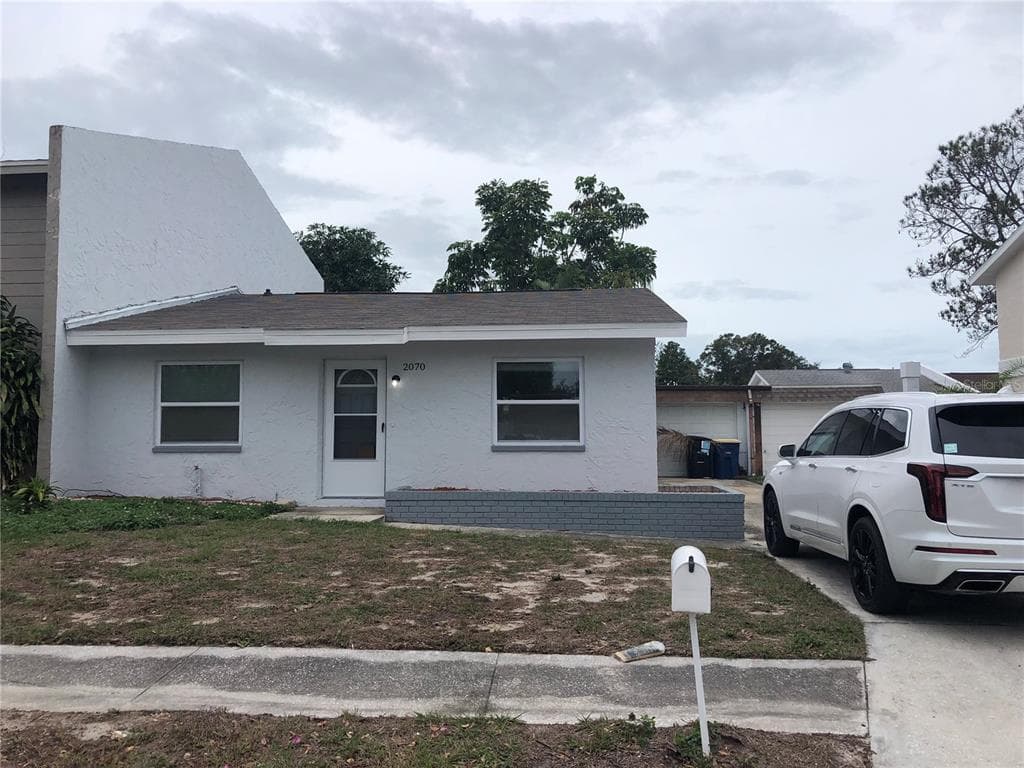 2070 LOMA LINDA WAY N CLEARWATER, FL 33763