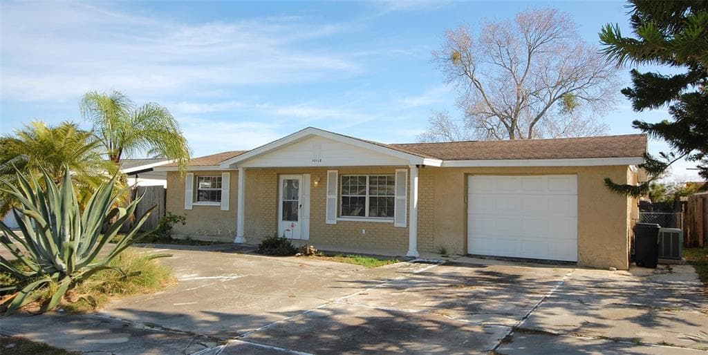 10132 CHERRY CREEK LANE PORT RICHEY, FL 34668