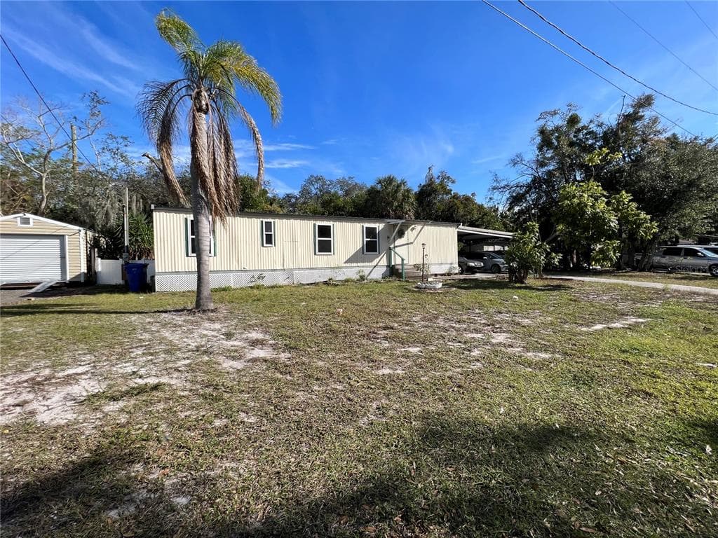 10908 COUNTRY HAVEN DRIVE GIBSONTON, FL 33534