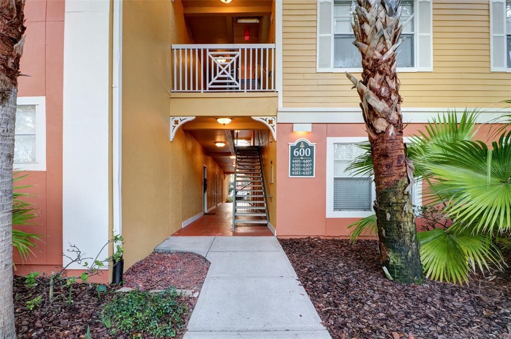 4207 S DALE MABRY HIGHWAY UNIT 6201 TAMPA, FL 33611
