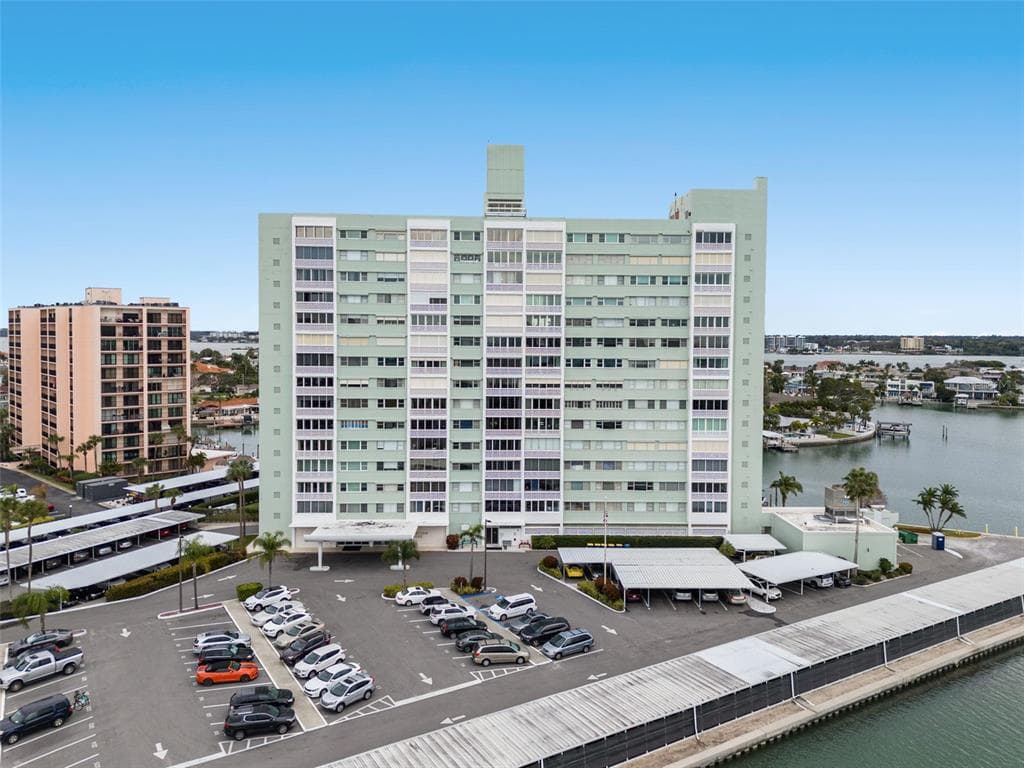 31 ISLAND WAY UNIT 1406 CLEARWATER, FL 33767