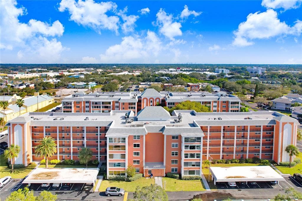 6960 20TH AVENUE N UNIT 308 ST PETERSBURG, FL 33710