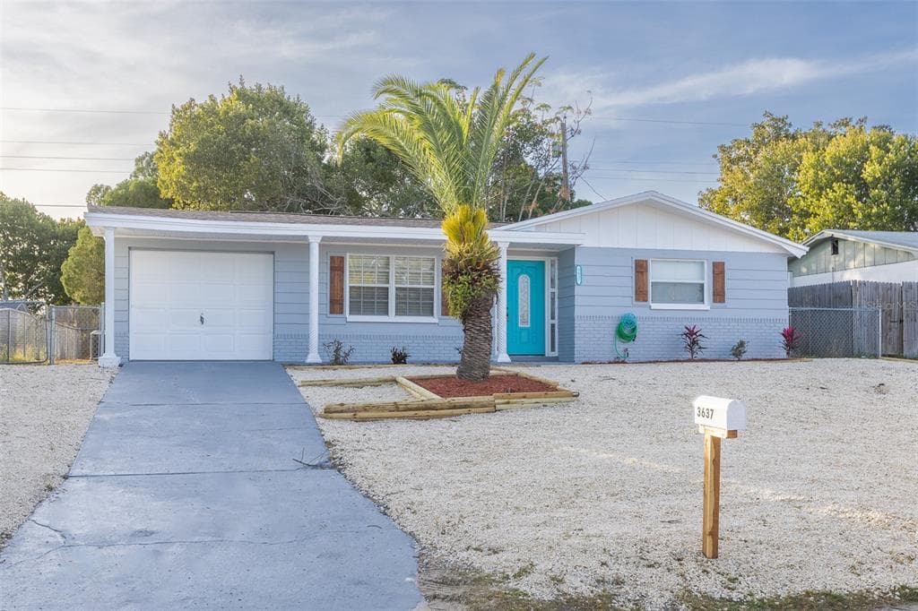 3637 OAKHURST DRIVE HOLIDAY, FL 34691