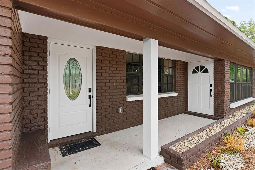 11285 52ND AVENUE N ST PETERSBURG, FL 33708