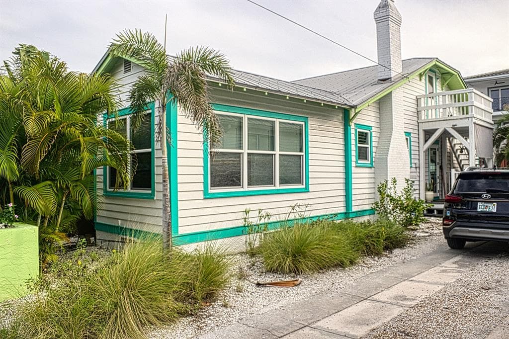 102 26 AVENUE ST PETE BEACH, FL 33706