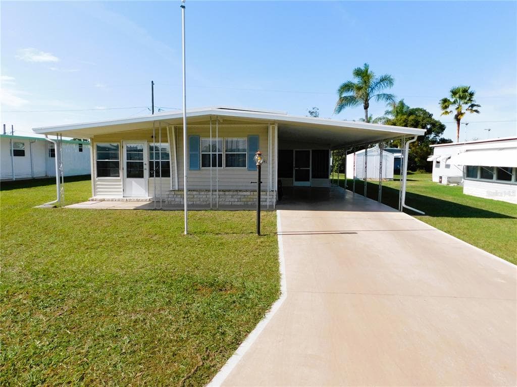 5341 BETTY STREET ZEPHYRHILLS, FL 33542