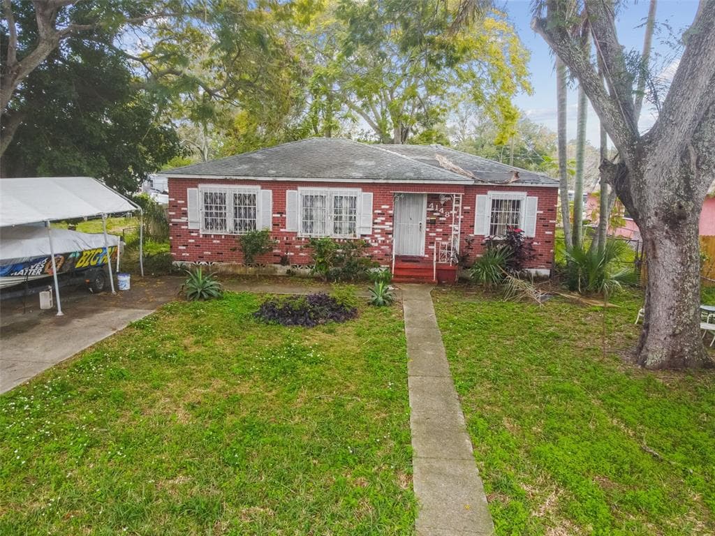 4148 FAIRFIELD AVENUE S ST PETERSBURG, FL 33711