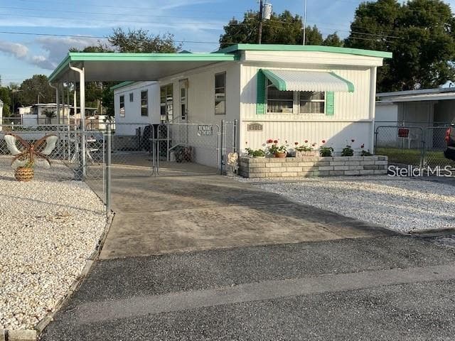 1904 MARY LANE HOLIDAY, FL 34690