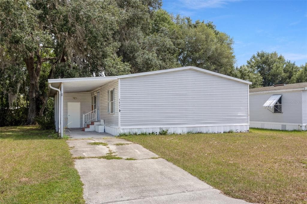 38058 LAWANDA LOOP ZEPHYRHILLS, FL 33542