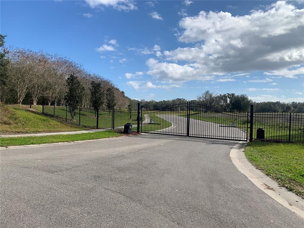 15322 FISHHAWK HEIGHTS RUN LITHIA, FL 33547