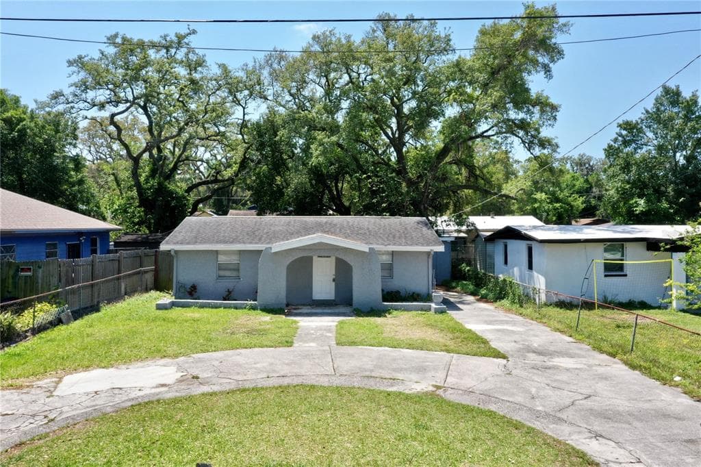 2009 E OKALOOSA AVENUE TAMPA, FL 33604