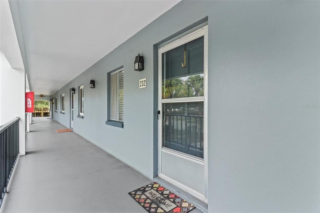 8651 10TH STREET N UNIT 232 ST PETERSBURG, FL 33702