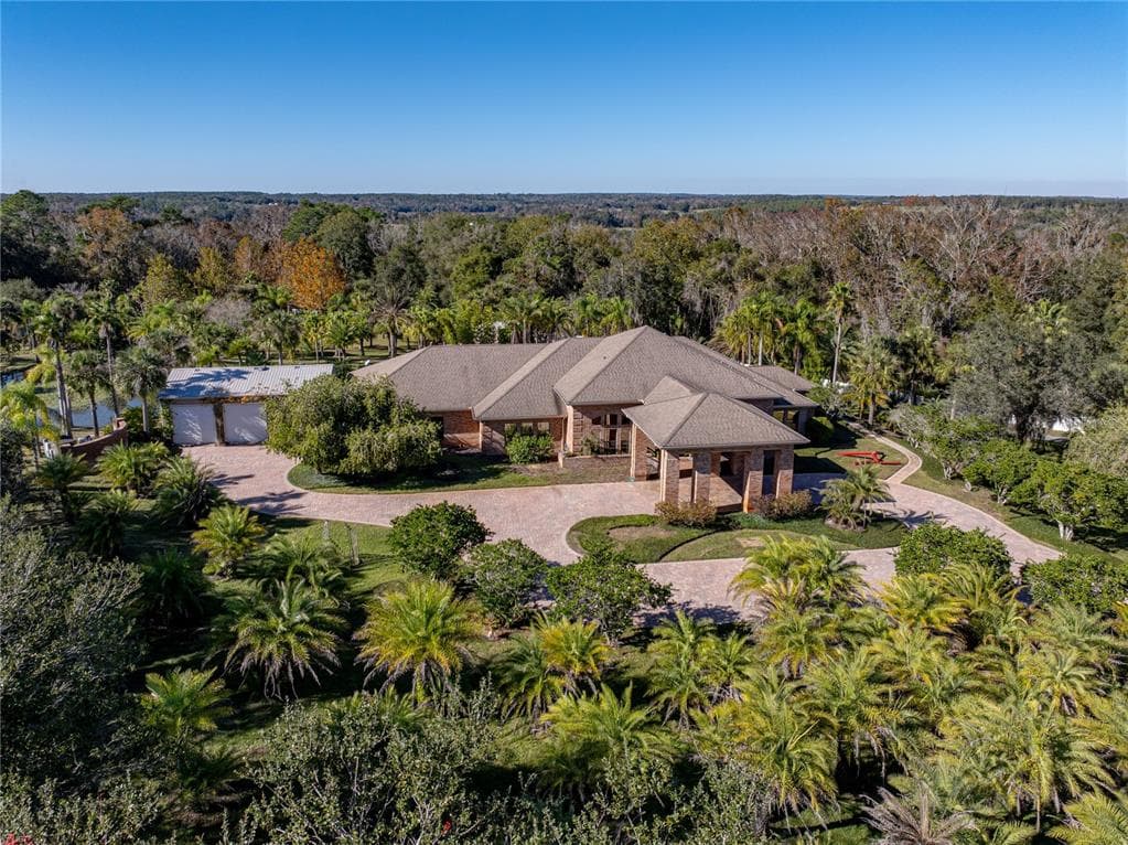 231 SPRING LAKE HIGHWAY BROOKSVILLE, FL 34602