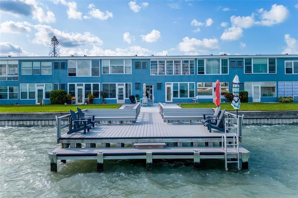 250 126TH AVENUE UNIT 202 TREASURE ISLAND, FL 33706
