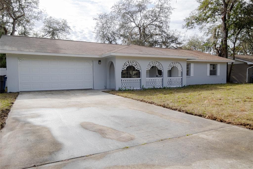 313 E WINDHORST ROAD