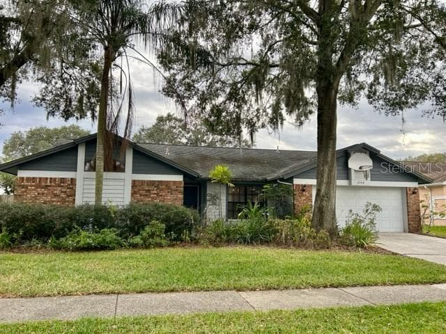 2709 FALLING LEAVES DRIVE VALRICO, FL 33596