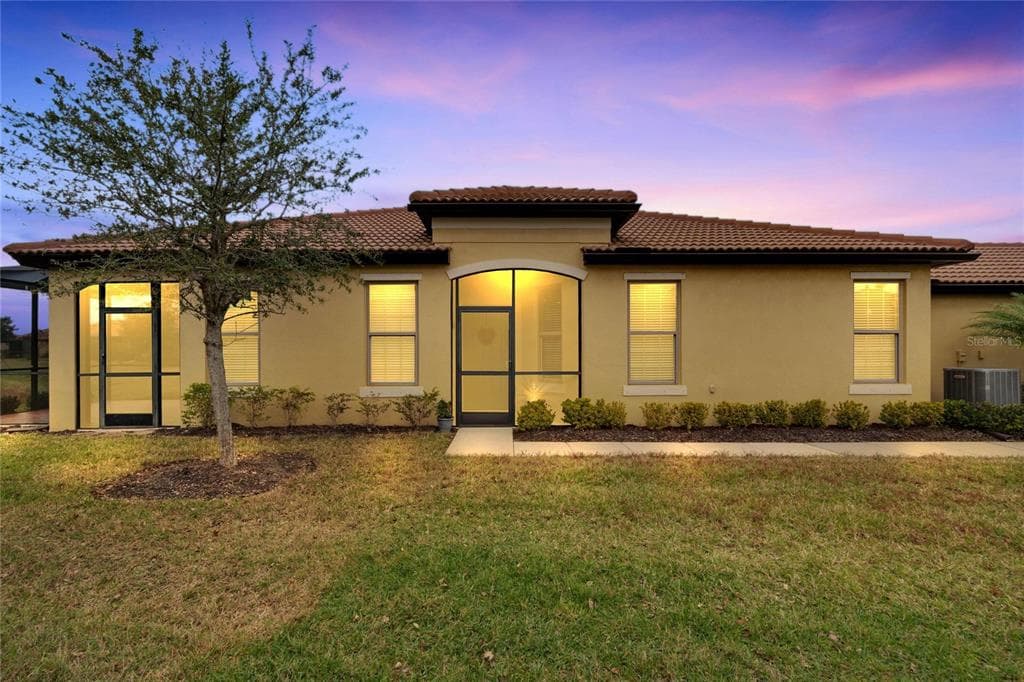 5422 SUNSET FALLS DRIVE APOLLO BEACH, FL 33572
