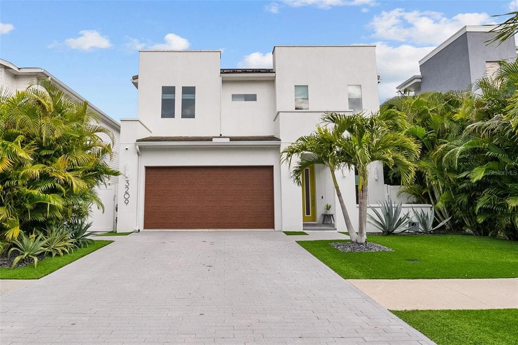 3209 W PAUL AVENUE TAMPA, FL 33611
