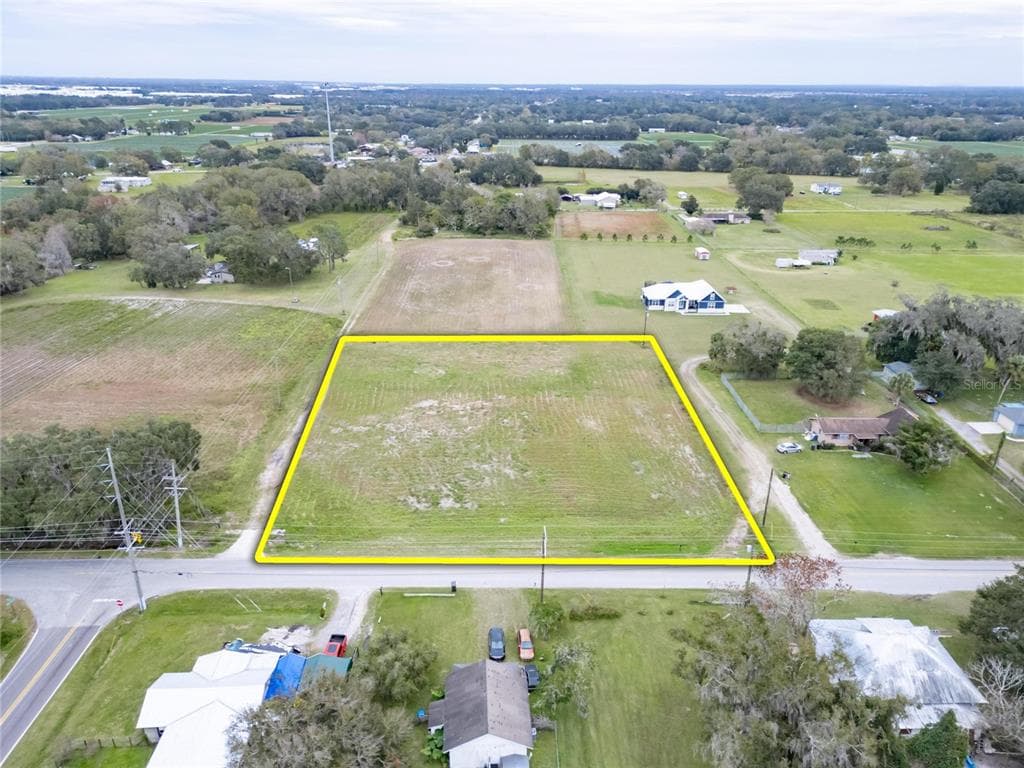 2808 CLEMONS ROAD PLANT CITY, FL 33566
