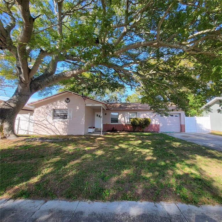 2513 21ST PLACE SW LARGO, FL 33774