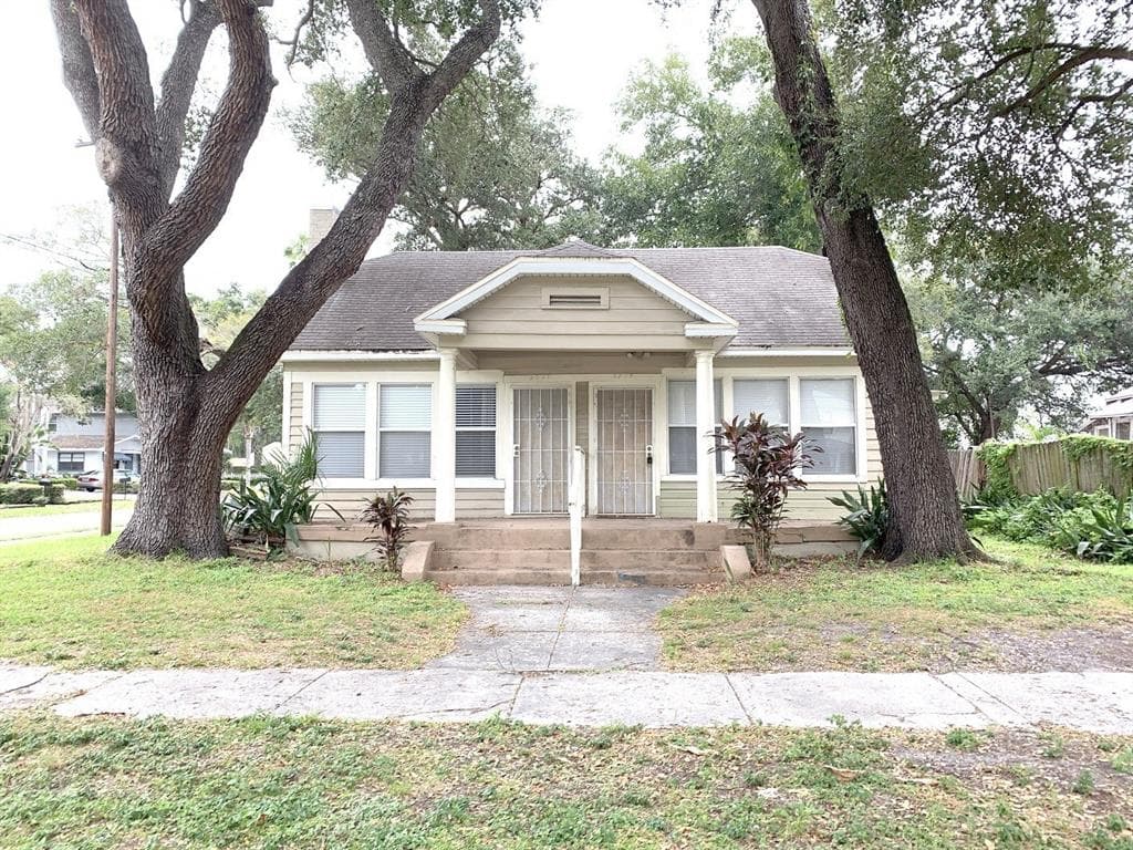 2715 W NORTH A STREET TAMPA, FL 33609