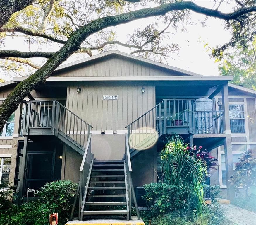 14205 SHADOW MOSS LANE UNIT 102 TAMPA, FL 33613