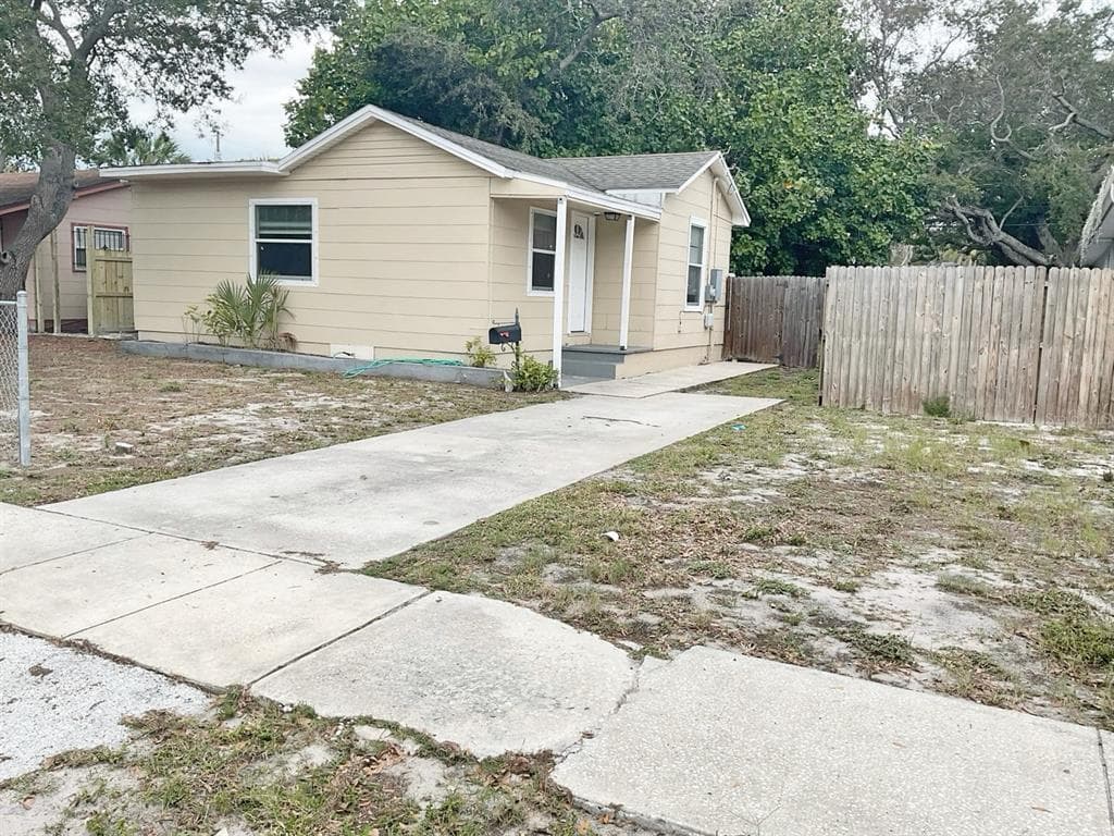 4675 14TH AVENUE S ST PETERSBURG, FL 33711