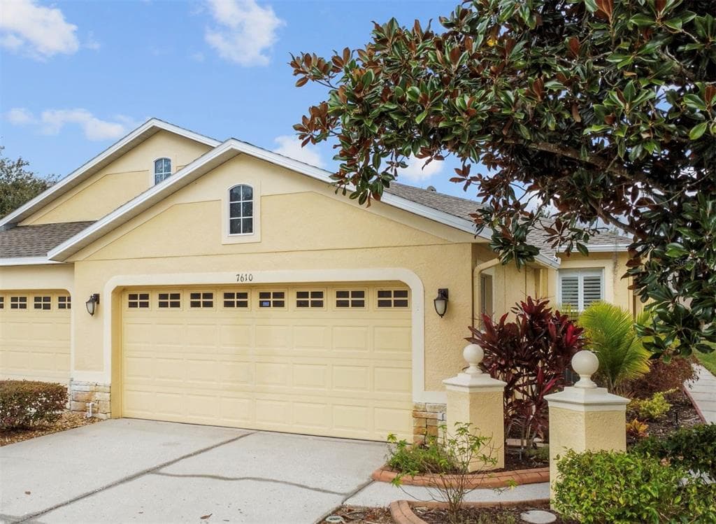 7610 DEER PATH LANE LAND O LAKES, FL 34637