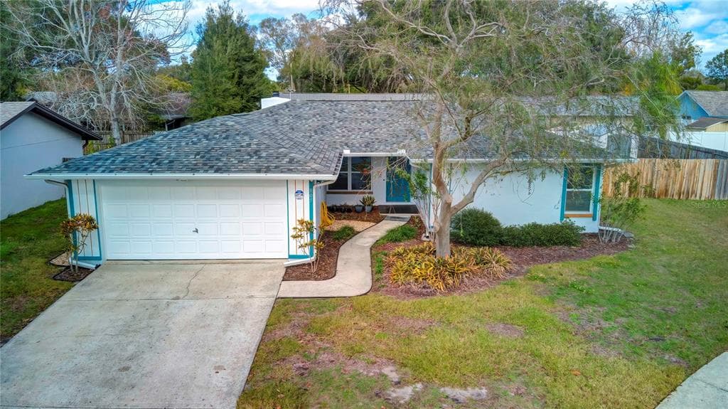 805 CONGRESS COURT TAMPA, FL 33613
