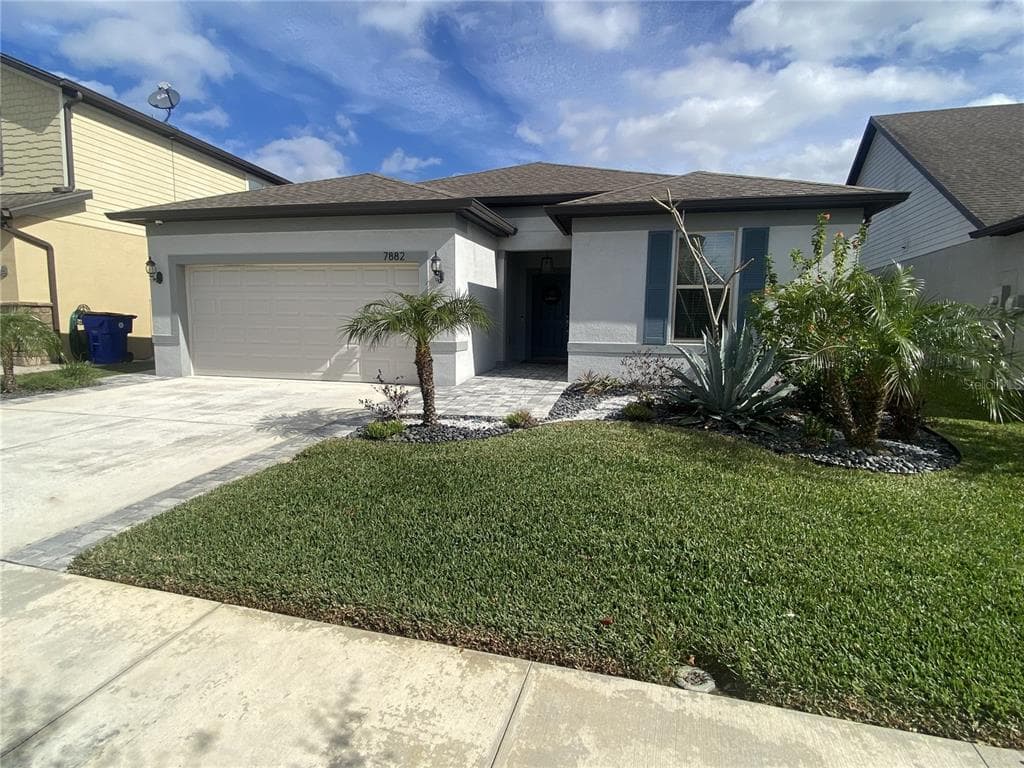 7882 YALE HARBOR DR WESLEY CHAPEL, FL 33545