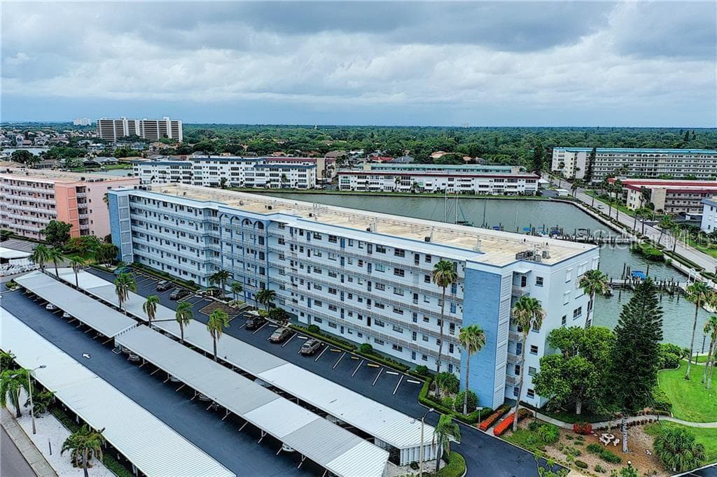 5925 SHORE BOULEVARD S UNIT 311 GULFPORT, FL 33707