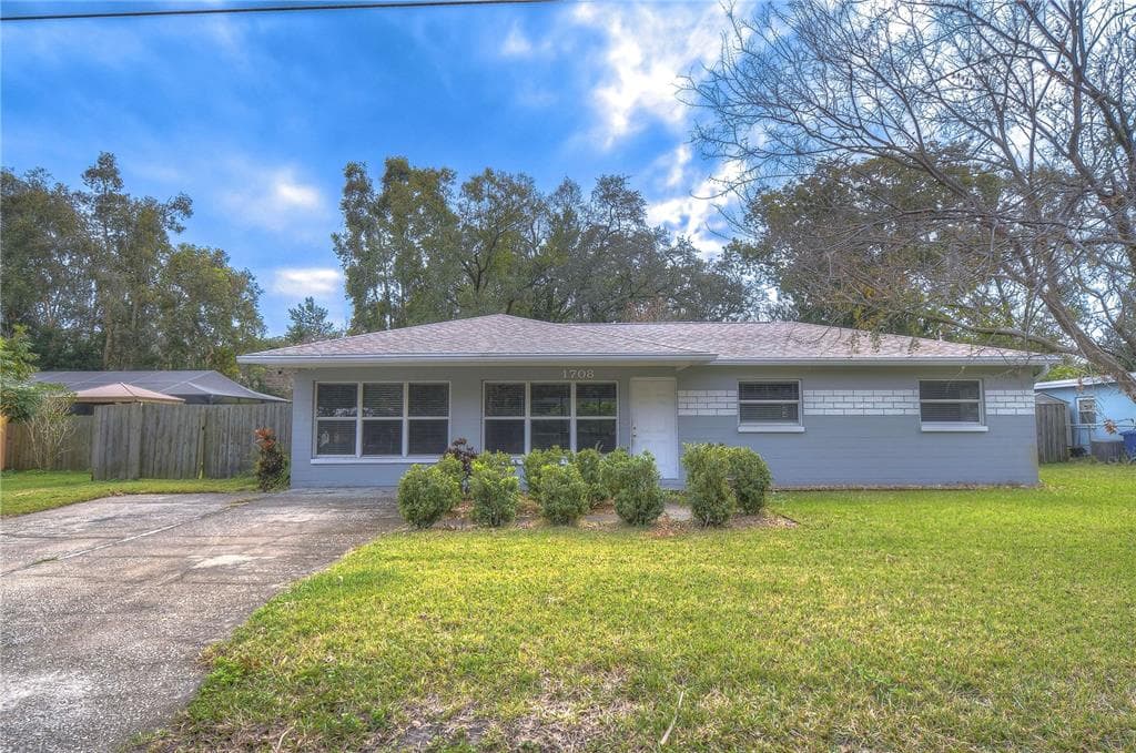 1708 W OVERPAR DRIVE TAMPA, FL 33612