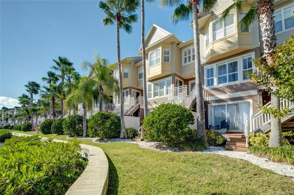 4339 SPINNAKER COVE LANE TAMPA, FL 33615