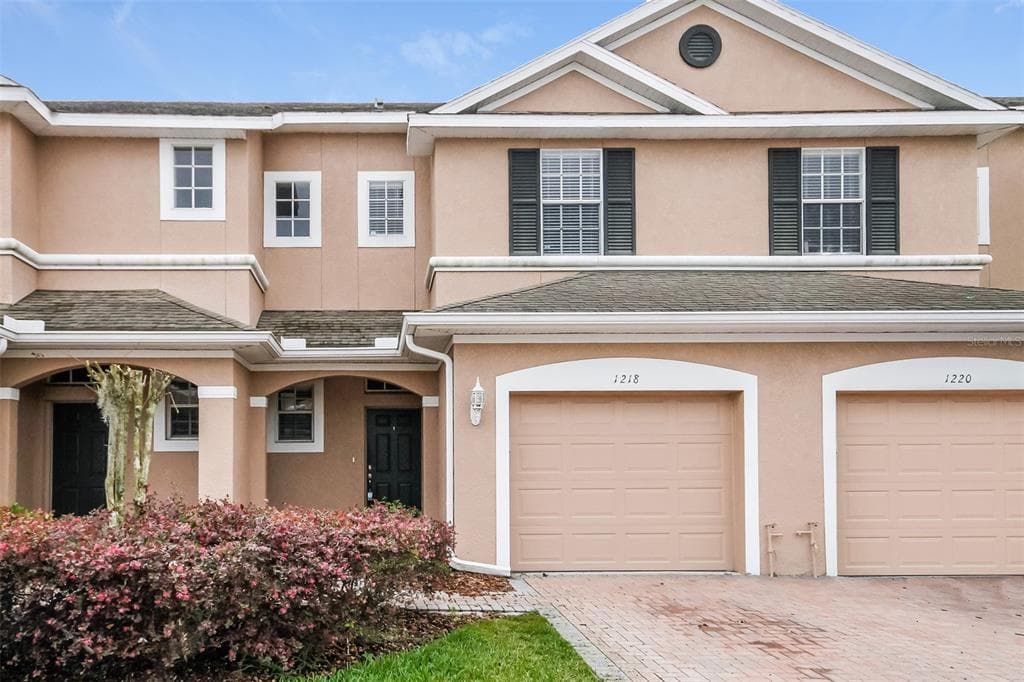 1218 SUMMERGATE DRIVE VALRICO, FL 33594