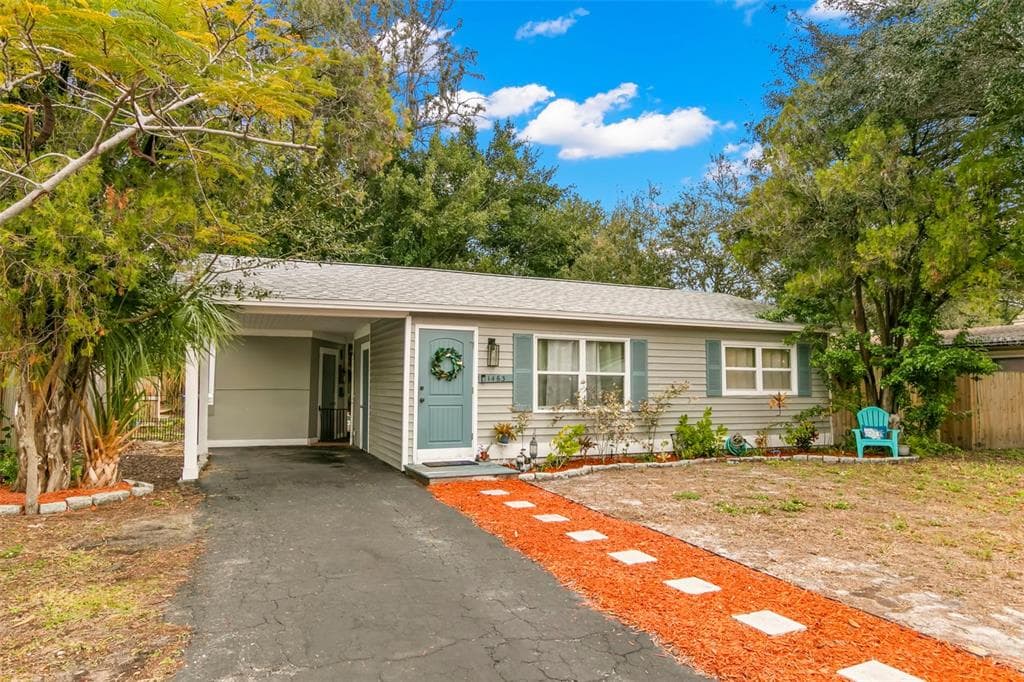 1463 76TH AVENUE N ST PETERSBURG, FL 33702