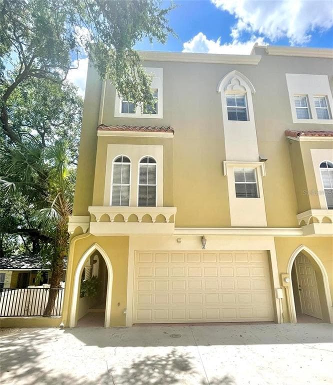 114 E DAVIS BOULEVARD UNIT 9