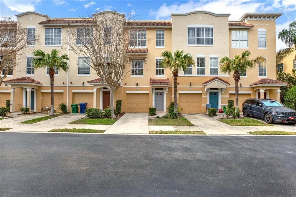 5605 GASPAR OAKS DRIVE TAMPA, FL 33611