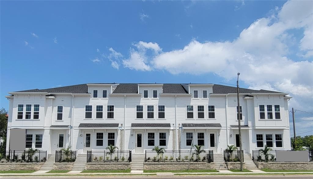 4717 W MCCOY STREET UNIT 11 TAMPA, FL 33616