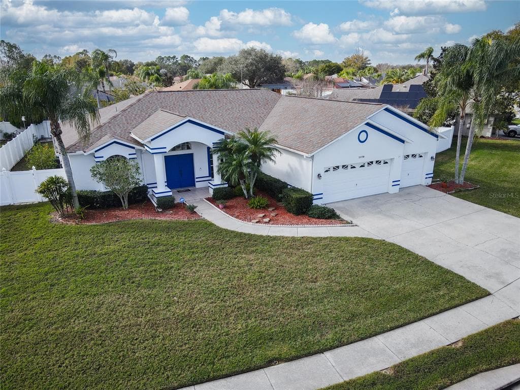 22730 WILLOW LAKES DRIVE LUTZ, FL 33549