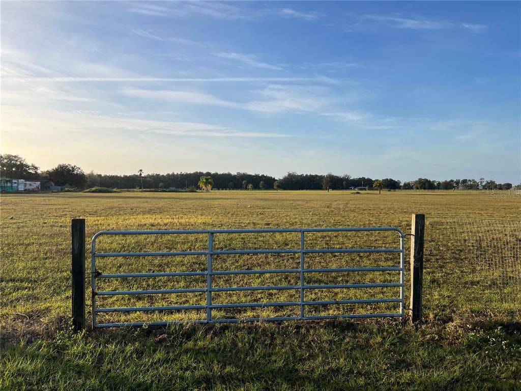 COUNTY ROAD 672 LITHIA, FL 33547