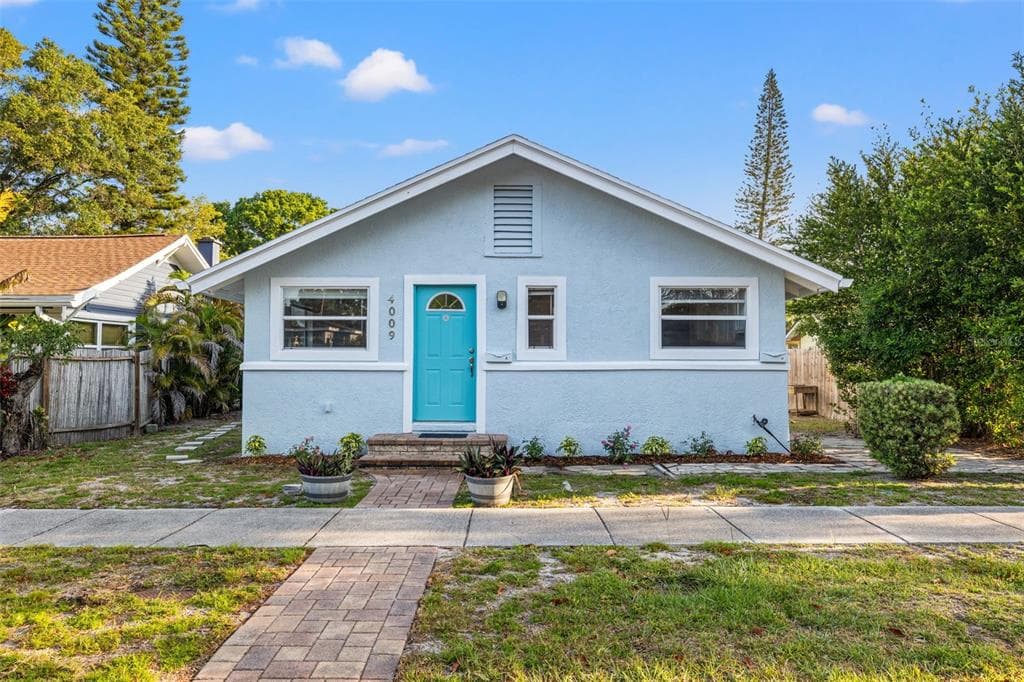 4009 BURLINGTON AVENUE N UNIT A ST PETERSBURG, FL 33713