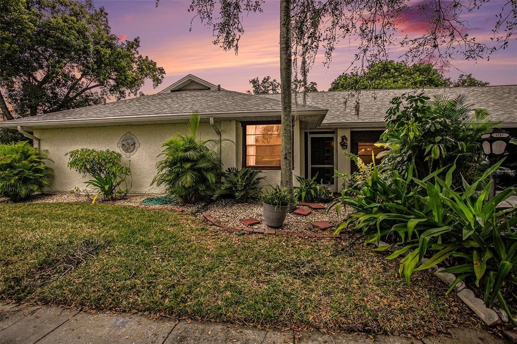 1737 ATRIUM DRIVE SUN CITY CENTER, FL 33573