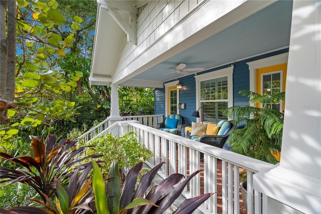 209 12TH AVENUE NE ST PETERSBURG, FL 33701
