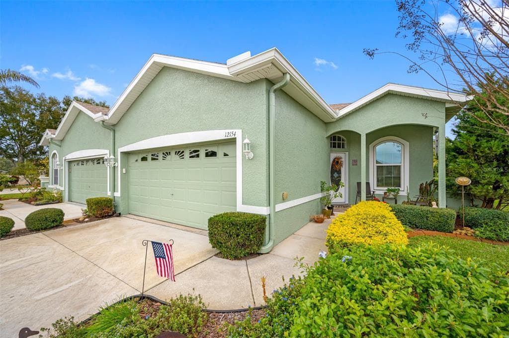 12154 PUTTER GREEN COURT NEW PORT RICHEY, FL 34654